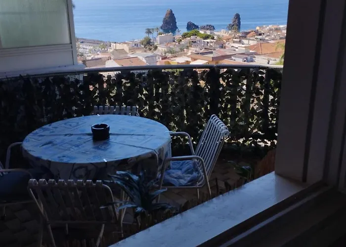 Apartamento Pm 1 Via Litteri Aci Castello